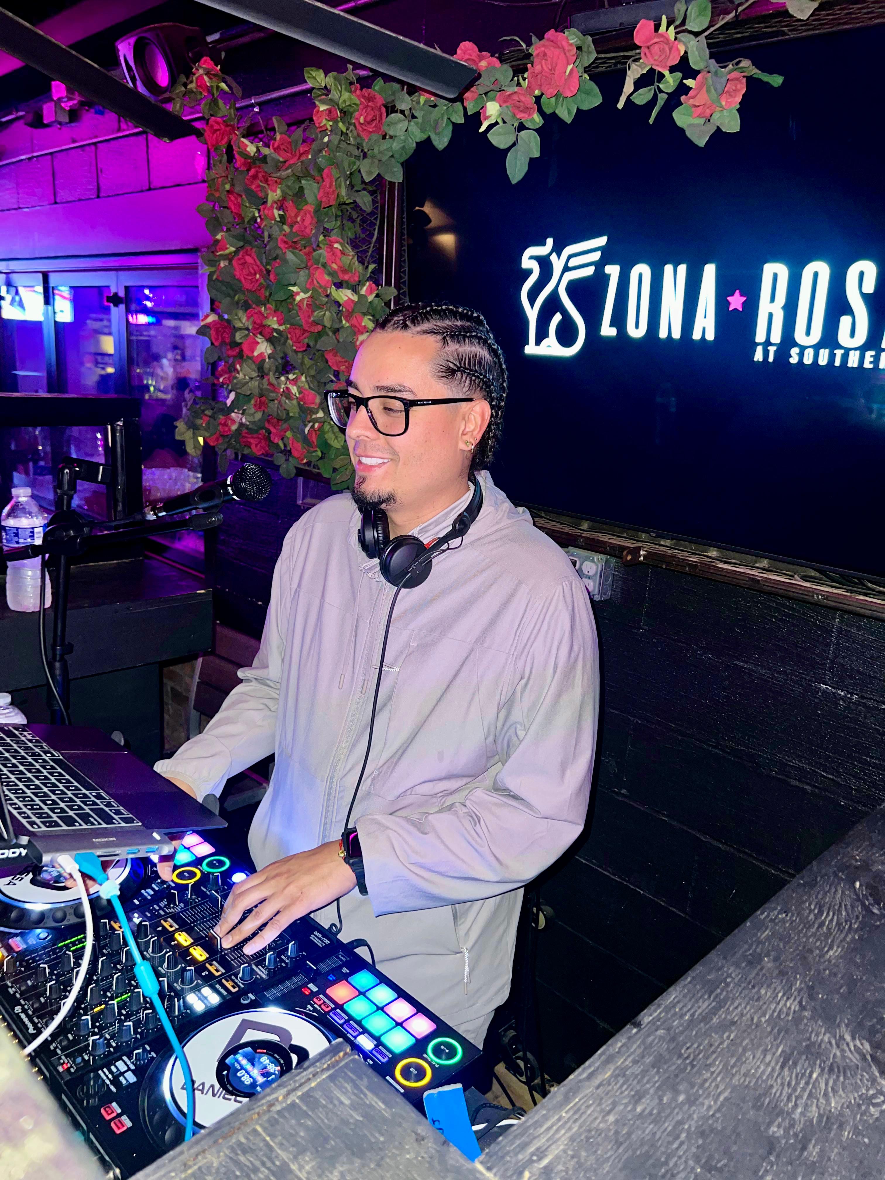 DJ Ossa on the booth